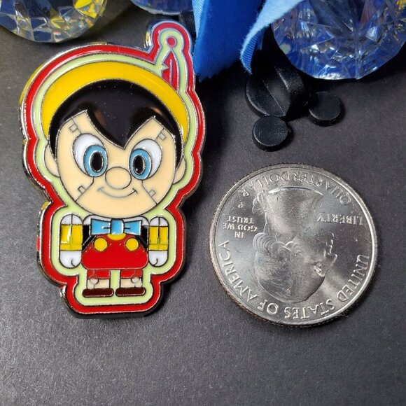 Disneyland Pinocchio Trading Pin Toy Factory Robot Lapel Pin Brooch Jewelry - Picture 2 of 5
